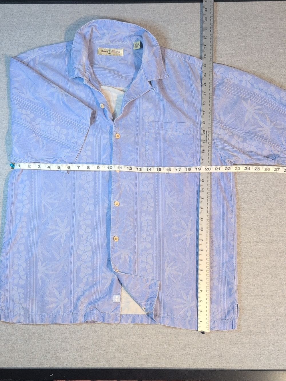 Tommy Bahama Men’s Blue Silk Floral Short Sleeve Button-Up Shirt Size L